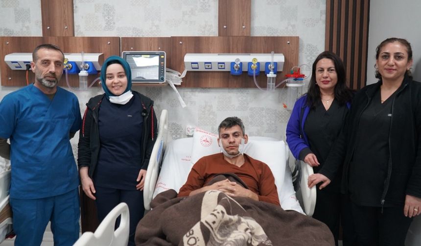 Batman'da ilk açık cerrahiyle alt çene kırığı tedavisi
