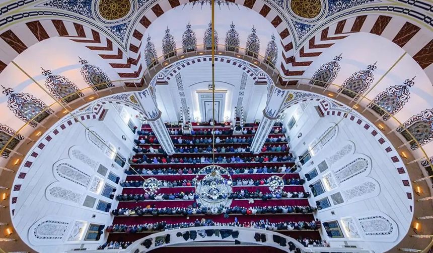 Cuma hutbesi: İnsanın yaratılış hikmetlerinden biri, yeryüzünü imar etmektir