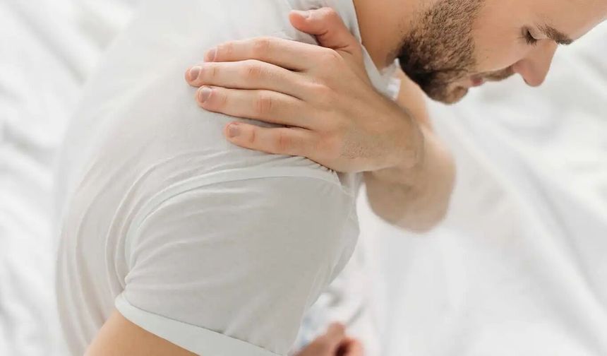 Dr. Gökşenoğlu: Donuk omuz kalıcı hareket kısıtlılığına yol açabilir