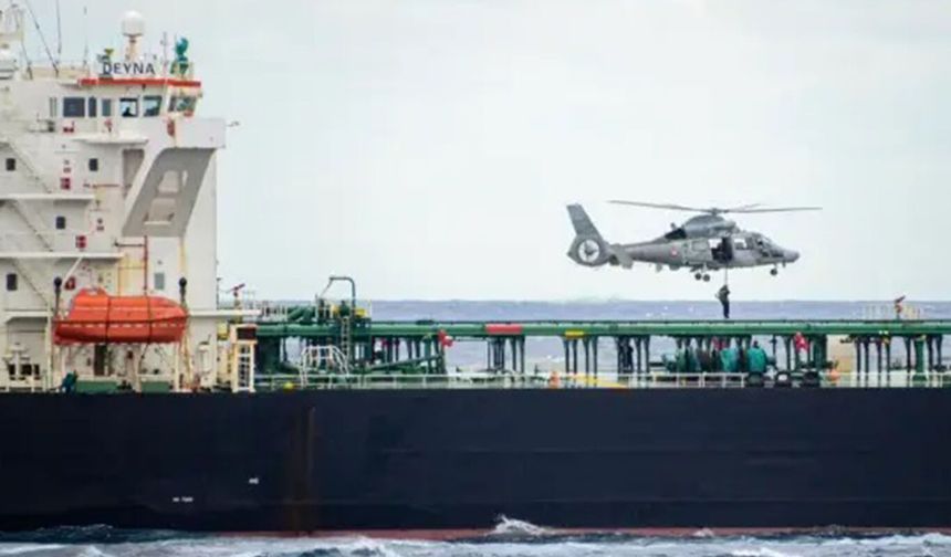 Akdeniz’de Fransız donanmasından Rus "Gölge Gemisi"ne baskın