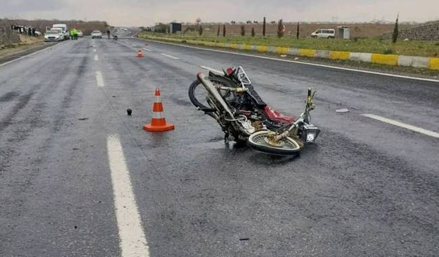 Şanlıurfa’da motosiklet kazası: 16 yaşındaki sürücü ağır yaralandı